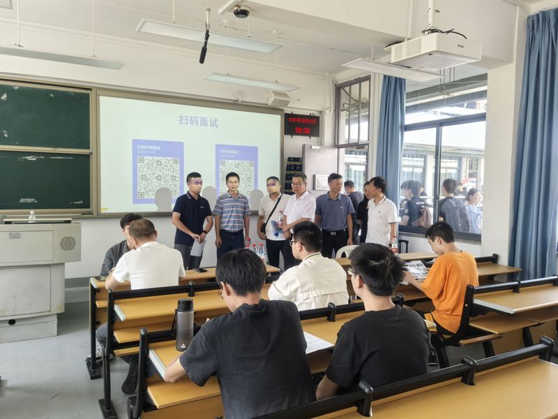 汽车学院举办2026届毕业生校...