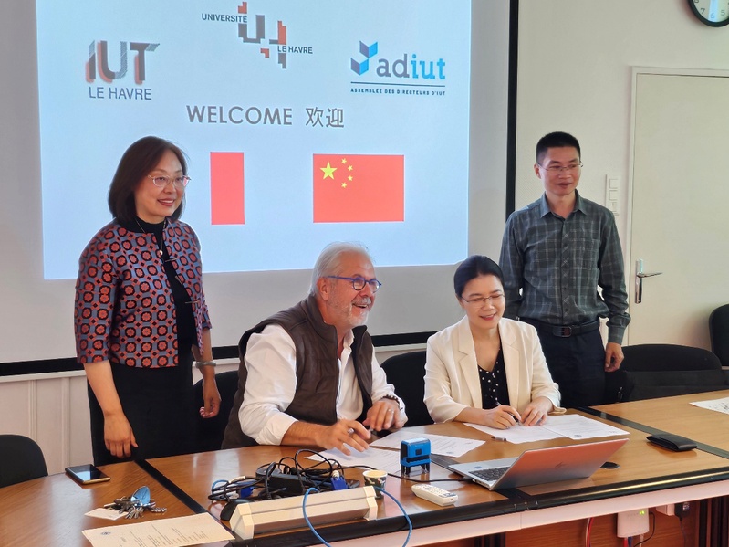 我院代表团赴法、意开展教育交流...